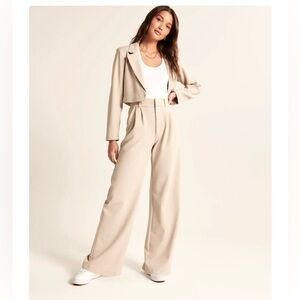 Tailored Wide-Leg Women's Pants